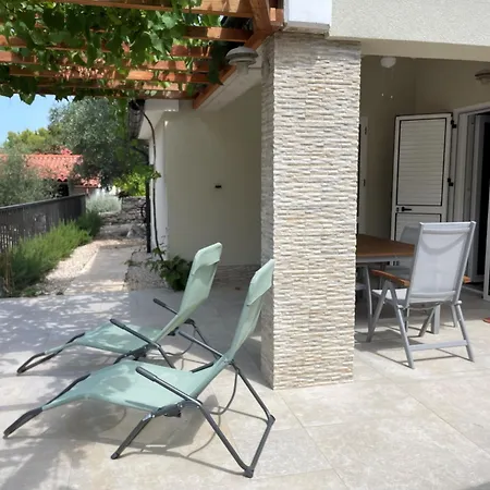 Stara Gavza - Bungalows , Црес