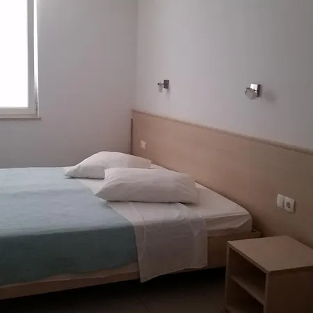 홀리데이파크 Stara Gavza - , 3*