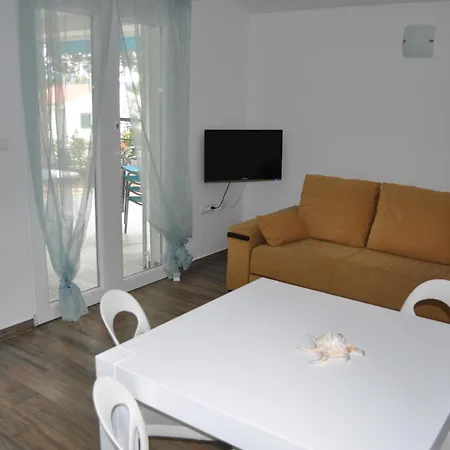Stara Gavza - , 3*