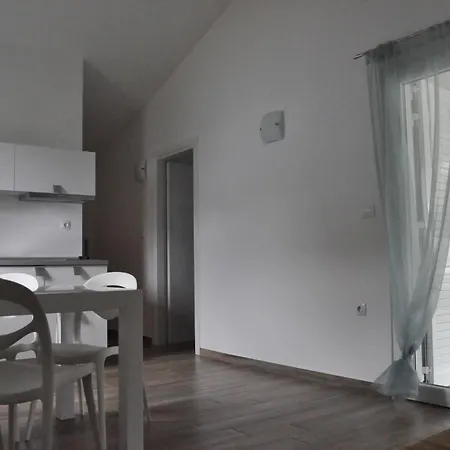 Stara Gavza - , Holiday park Cres