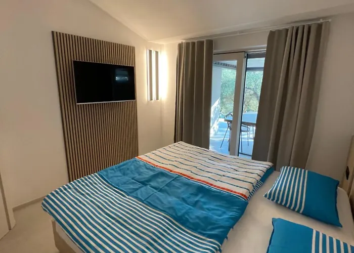 Stara Gavza - , 3*