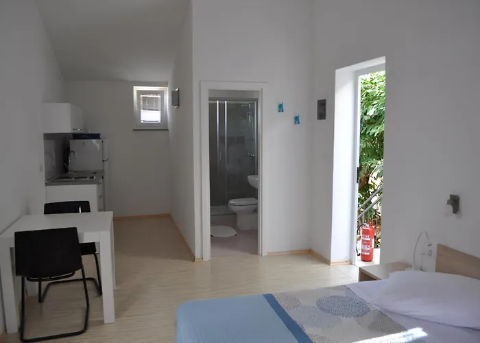Stara Gavza - , Ferienpark Cres