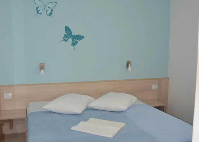 Stara Gavza - , Prázdninový areál