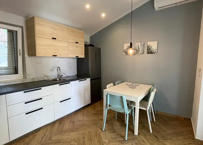 Stara Gavza - ,