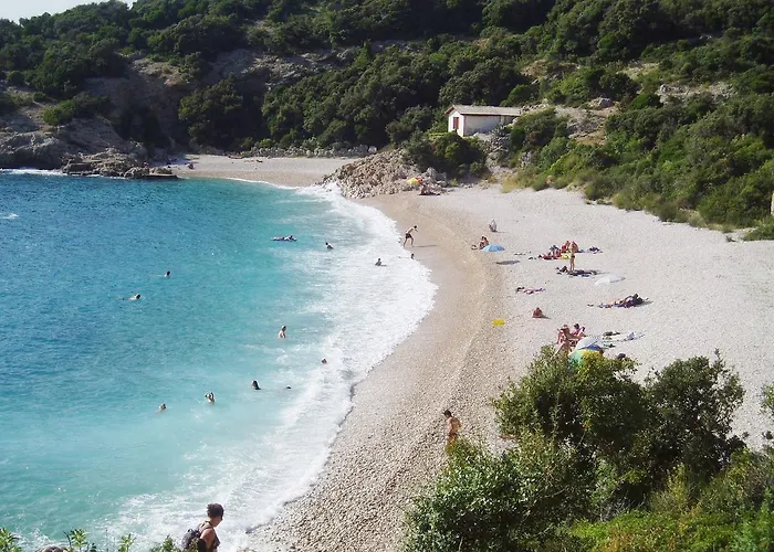 Stara Gavza - , 3* Cres