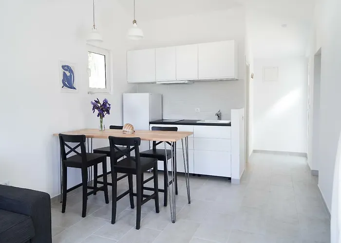 Stara Gavza - ,