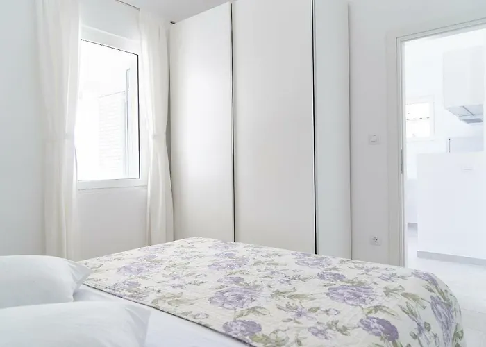 Stara Gavza - , Prázdninový areál 3*