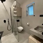 Stara Gavza - , 3* Cres