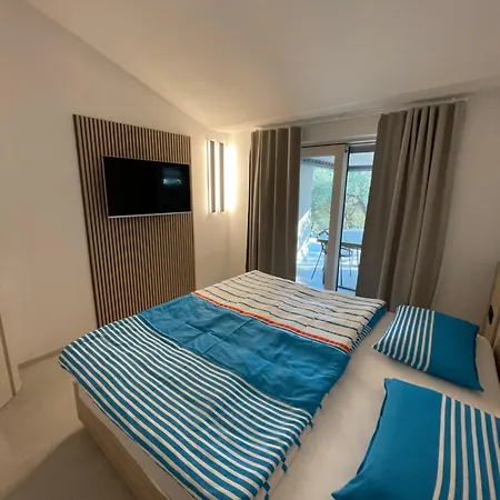 Stara Gavza - , 3*