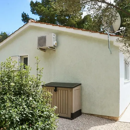 Stara Gavza - , 3* Cres